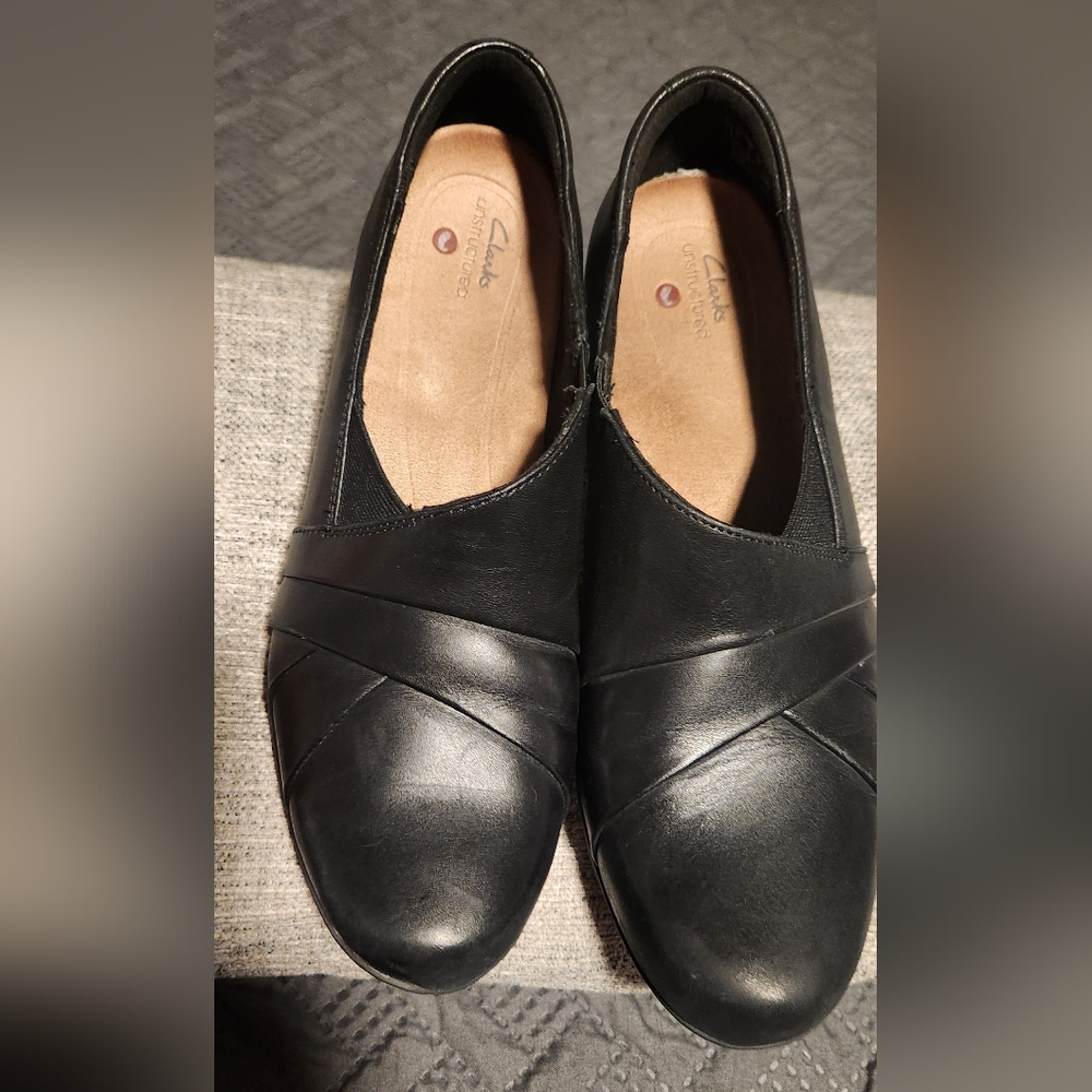 Clarks Women's Black Leather Loafers Size 8